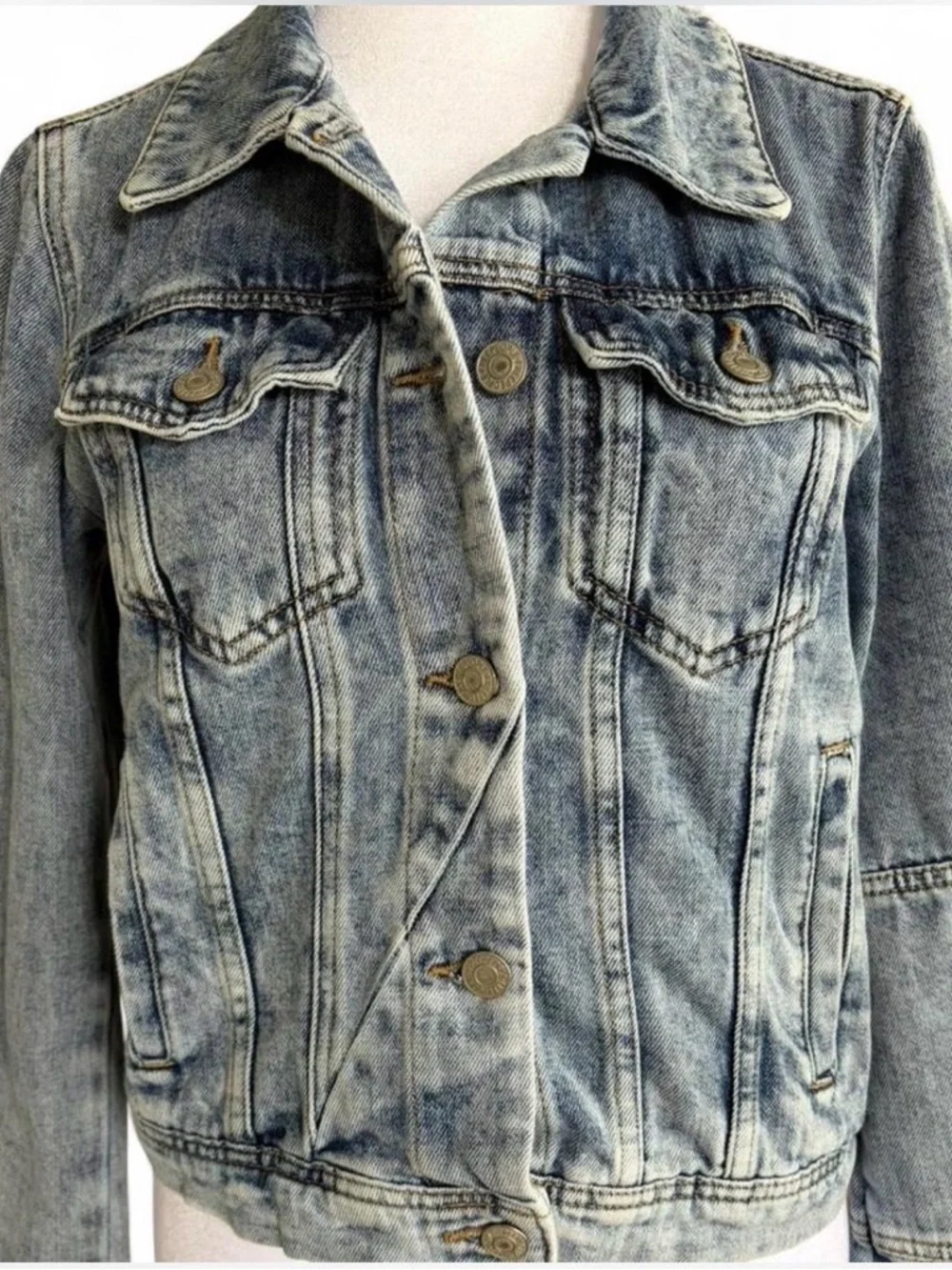 Free People Faded Light Blue Denim Jacket - Picture 2 of 7